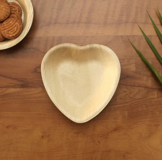 Heart Shape Palm Leaf Plate - 6" (16cm) - 100 Pack product image 4